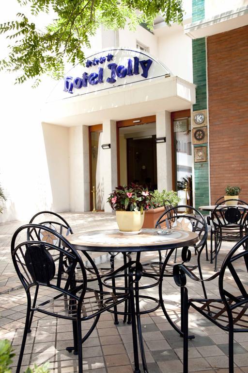 Hotel Jolly كاستروفيلاري المظهر الخارجي الصورة